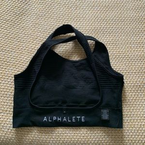 Alphalete Vault sports bra